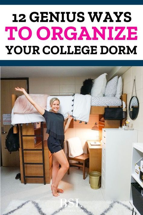 Obsessed with these dorm room storage ideas! I want to add these all in my dorm room. #dorm #dormroom #dormorganization #dormroomstorage #dormroomstorageideas Dormitories Ideas, Dorm Room Storage Ideas, Dorm Gifts, My Dorm Room, Room Storage Ideas, Freshman Dorm, Sophia Lee, School Prep, Girl Dorms