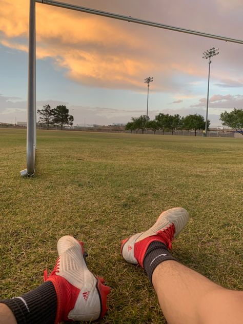 Soccer Men Aesthetic, Soccer Captain Aesthetic, Soccer Aesthetic Men, Soccer Guy Aesthetic, Red Soccer Aesthetic, Mens Soccer Aesthetic, Soccer Asethic, Soccer Icon Aesthetic, Pro Soccer Player Aesthetic