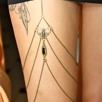 thigh chain Garter Jewelry, Thigh Accessories, Chain Garter, Leg Jewelry, Chain Body Jewelry, Thigh Chain, Wedding Jewelry For Bride, Leg Chain, Body Chain Jewelry