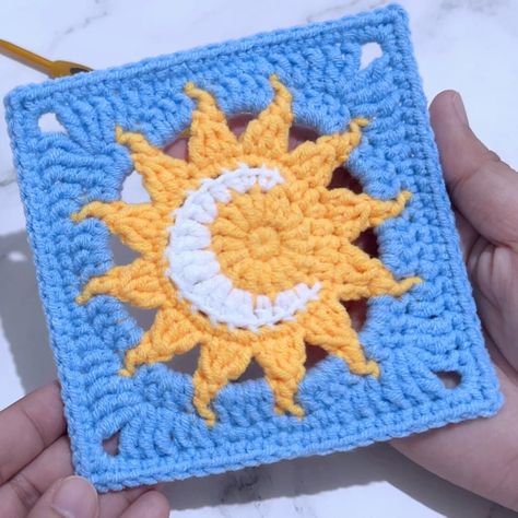 Sunset Granny Square, Crochet Ghost Square, Aesthetic Granny Square Pattern, Crochet Moon Wall Hanging Pattern Free, Sun And Moon Granny Square Pattern, Moon Phases Granny Squares, Crochet Cherry Blossom Granny Square, Crochet Circle Square, Moon Square Crochet