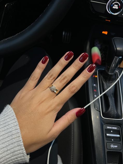 Wine Red Glossy Nails, Burgundy Maroon Nails, Red Nails On Natural Nails, Garnet Nail Color, Burgundy Biab Nails, Red Nails Square Round, Red Mocha Nails, Natural Nails Inspo Aesthetic, Cranberry Acrylic Nails