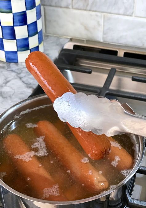 How to Boil Hot Dogs - The Suburban Soapbox Boil Hot Dogs, Dogs In Water, Hot Dog Water, Boiled Hot Dogs, Homemade Hot Dogs, Fried Hot Dogs, Making Hot Dogs, Boiled Dinner, Baked Recipe