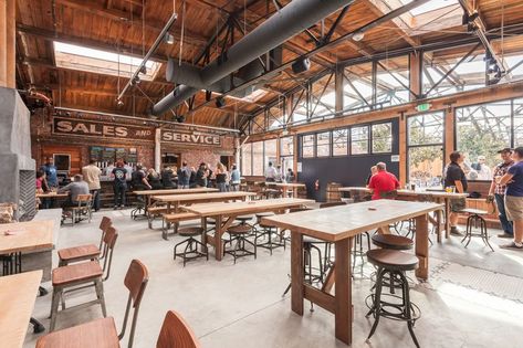 Drake's Dealership Is Now Open, Featuring a Huge Beer Garden, Pizzas and More - Eater SF Industrial Restaurant Design Interiors, Cubano Pizza, Pub Concept, Taproom Design, Taproom Ideas, Barn Restaurant, Coffee Shop Counter, Brewery Taproom, Bbq House