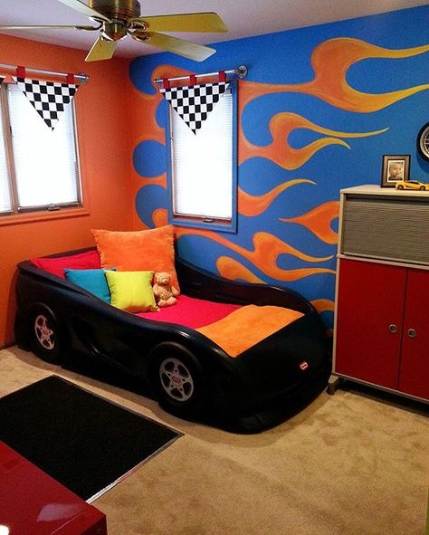 Vroom Vroom, it's a hot wheels themed room! Credit to DezignsByD Hot Wheels Bedroom Ideas, Hot Wheels Room Decor, Checked Curtains, Hot Wheels Bedroom, Cars Bedroom Decor, Baby Boy Room Themes, Kids Car Bed, Boy Room Themes, Car Themed Bedrooms