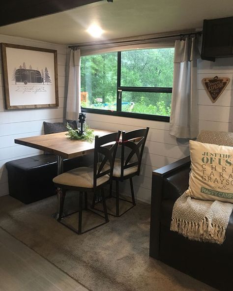 10 Creative Camper Remodel Ideas - camperlife Glamper Camper, Rv Interior Remodel, Camper Trailer Remodel, Retro Camping, Diy Camper Remodel, Travel Trailer Remodel, Rv Renovations, Camper Makeover, Camper Living