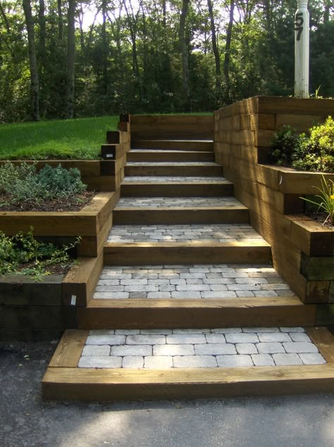 Outdoor Steps Ideas, Backyard Hill, Sloped Backyard Landscaping, Landscape Backyard, Landscape Stairs, Sloped Backyard, Landscaping Retaining Walls, Garden Stairs, Outdoor Steps