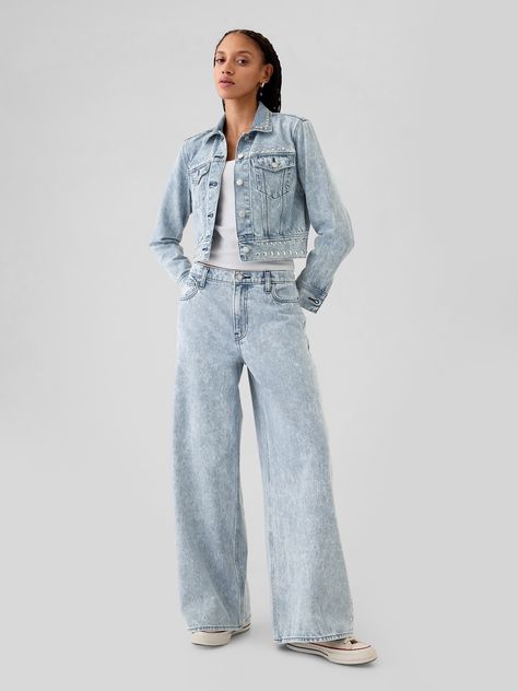 Fit: A full-length baggy jean that's fitted on the waist & relaxed all the way down.  Fabric:  95% Cotton, 5% Recycled Cotton.  Stretch:  No Stretch Jeans.  Authentic denim that gets better with every wear.  Made to wear all day & break in over time.  ​ Rise:  Mid Rise Jeans.  Look:A classic five-pocket jean in a light acid wash.  Details: Silver studs at seams, zip fly & five-pocket styling.  Responsibly Made: This pair of jeans is part of our water-saving Washwell program.  Compared with conve Midrise Jeans, Baggy Jean, Jeans Look, Water Saving, Fall Fits, Break In, Baggy Jeans, Mid Rise Jeans, Way Down