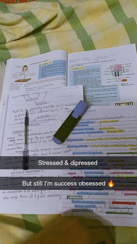 Funny Study Captions, Instagram Notes Ideas Aesthetic, Aesthetic Study Snap, Study Snap Streak, Study Streak, Study Captions, Study Obsession, Study Snap, Study Snaps