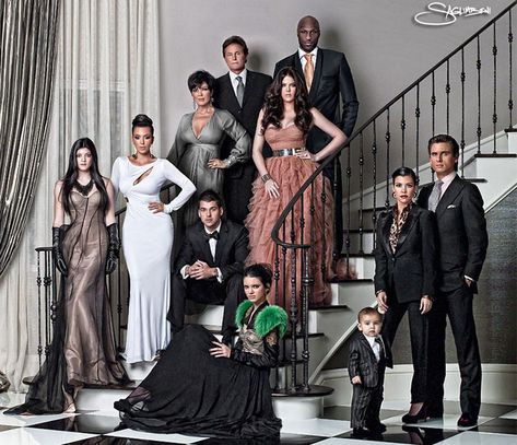 An Annotated History Of The Kardashian Family Khristmas Kards #refinery29 https://www.refinery29.com/en-us/2016/12/132007/kardashian-christmas-cards-2016#slide-8 Kardashian Christmas Card, Kardashian Christmas, Family Christmas Outfits, Celebrity Costumes, Family Christmas Pictures, Kardashian Family, Lifestyle Photography Family, Family Christmas Cards, Christmas Family Photos