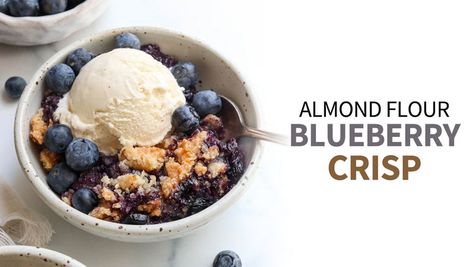 Almond Flour Blueberry, Almond Flour Desserts, Blueberry Crisp Recipe, Vanilla Almond Granola, Blueberry Crisp, Blueberry Desserts, Blueberry Crumble, Vegan Blueberry, Almond Flour Recipes