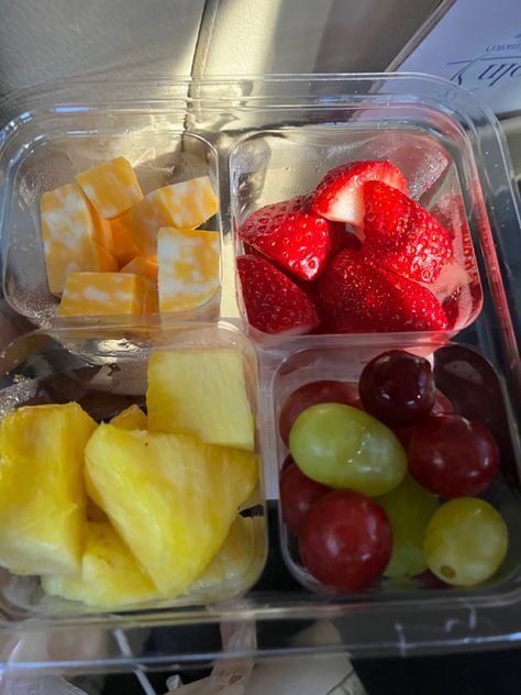 School Lunch Aesthetic, Healthy Lunch Snacks, Healthy Food Inspiration, Healthy School Lunches, Easy Healthy Meal Prep, Healthy Food Dishes, Food Babe, Food Therapy, Healthy Food Motivation