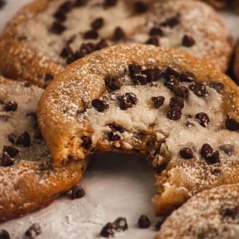 Cannoli Cookies, Ricotta Cream, Italian Cannoli, Fall Cookie Recipes, Cannoli Recipe, Ricotta Cookies, Gooey Chocolate Chip Cookies, Cream Filling, Cookie Calories