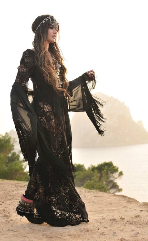 Madame De Rosa Boheme Style, Moda Hippie, Boho Goth, Hippie Stil, Boho Mode, Estilo Hippy, Estilo Hippie, Paris Mode