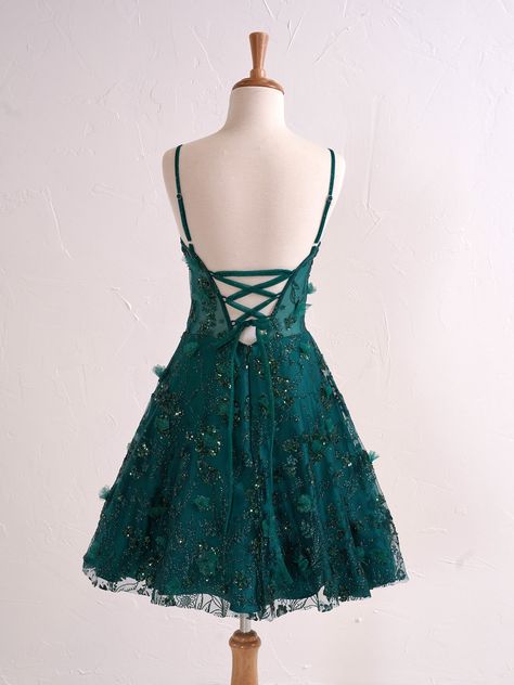 Winter Formal Dresses Short Green, Senior Dress, Homecoming Inspo, Hoco Inspo, Confirmation Dresses, Princess Stuff, Romantic Silhouette, Prom Dresses Long Pink, Gorgeous Hairstyles