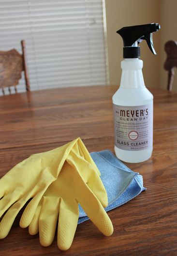 10 Ways to Make Cleaning More Fun -- such great ideas in this list! I want to go clean right now! :) Cleaning Fun, Cleaning Day, Natural Cleaners, Household Cleaning Tips, Diy Cleaners, Cleaning Recipes, Cleaners Homemade, Good Housekeeping, Natural Cleaning Products