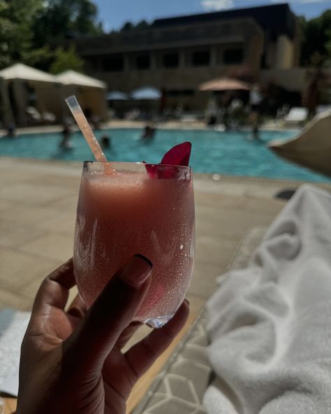 Thank you for all the Birthday Wishes🌹🥰. This Birthday was so good. I spent my birthday pool side with drinks and good food. It felt good to pour into myself. #selflove #selfcare #birthdaygirl #aginggracefully #weagegraceful Malibu Pool Party, Birthday Vacation Aesthetic, Malibu Paradise Drink, 21 Birthday Sign Malibu, Malibu Instagram Pictures, Aging Gracefully, Skincare Routine, Birthday Wishes, Makeup Tutorial