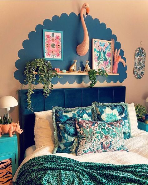 Quirky Interior Design Bedroom, Bedroom Painted Headboard, Painted Bedhead Wall, Painted Apartment Walls, Painted Wall Accent, Colourful Small Bedroom, Mural Accent Wall Bedroom, Fun Bedroom Colors, Painted On Headboard