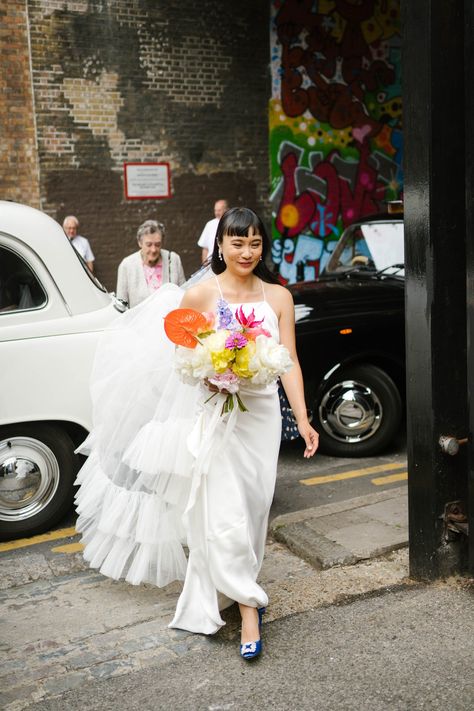 Beautiful bride Angela wore the Max wedding dress and Margaret veil by Halfpenny London Fun Wedding Bouquets, Wedding Bouquet Colourful, Colourful Wedding Bouquet, Big Flower Dress, Tropical Wedding Dress, Colourful Bride, Wedding Bouquet Colorful, Retro Bouquet, Colorful Bride