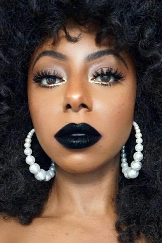 Black Lipstick Outfit, Black Lips Makeup, Black Lipstick Look, Black Lipstick Makeup, Lipstick For Dark Skin, Chic Makeup, Dark Lipstick, Black Lipstick, Beauty Make-up