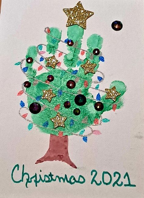 Eyfs Christmas Cards Ideas Handprint, Diy Kid Ornaments Christmas Hand Prints, Handprint Christmas Tree Card, Handprint Tree Christmas, Christmas Handprint Pictures, Christmas Tree Fingerprint Craft, Toddler Christmas Cards Homemade, Toddler Canvas Painting Ideas Christmas, Handprint Christmas Tree Craft