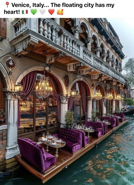 Riverside Restaurant, Floating City, Explore Italy, Dream Travel Destinations, Beautiful Architecture, Venice Italy, Hotel Restaurant, Restaurant Design, 2023 2024