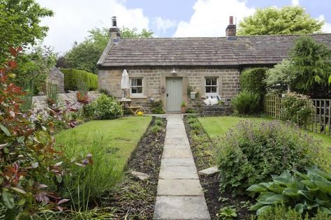 Welcome to Rosemary Cottage, a quintessential English country cottage set in a picture-postcard village. Richmond Castle, North England, Island Of Skye, British Cottage, Barnard Castle, English Country Cottage, Stone Cottages, Inglenook Fireplace, Romantic Room