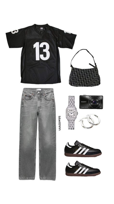 outfit inspo! #oversized #footballshirt #adidas #sambas #blackandwhite Black Adidas Sambas Outfits, Black And White Sambas Outfit, Outfits With Black Sambas, Black Samba Adidas Outfit, Black Adidas Samba Outfit, Black Sambas Outfit, Adidas Sambas Outfits, Samba Fits, Black Adidas Sambas