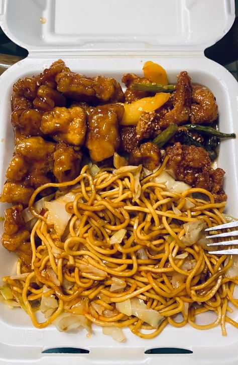 #food #pandaexpress #yum #tasty #hungry Orange Chicken Chow Mein, Chow Mein Aesthetic, Orange Chicken And Chow Mein, Honey Sesame Chicken, Chicken Chow Mein, Honey Sesame, Food Inspired, Sesame Chicken, Food Babe