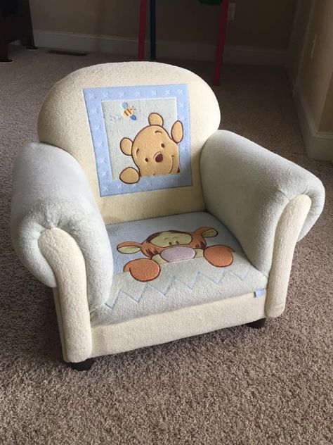 Being A Good Citizen, Kid Sofa, Winnie The Pooh Nursery, Baby Room Themes, Nursery Room Design, Baby Room Inspiration, Good Citizen, Nursery Room Inspiration, Baby Room Design