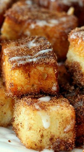 Angel Food Cake Churro Bites.... this ladies recipe looks so great, I love anything deep fried Churro Bites, Shower Desserts, Bite Size Desserts, Dessert Party, Cake Bites, Baby Shower Desserts, Cheesecake Bites, Angel Food Cake, Fair Food Recipes