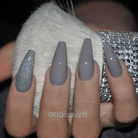 Instagram: @ kibluebaby Nails With Glitter Accent, Grey Nail Art, Grey Nail, Grey Nail Designs, Nails With Glitter, Glitter Nails Acrylic, Gray Nails, Super Nails, Coffin Nails Long