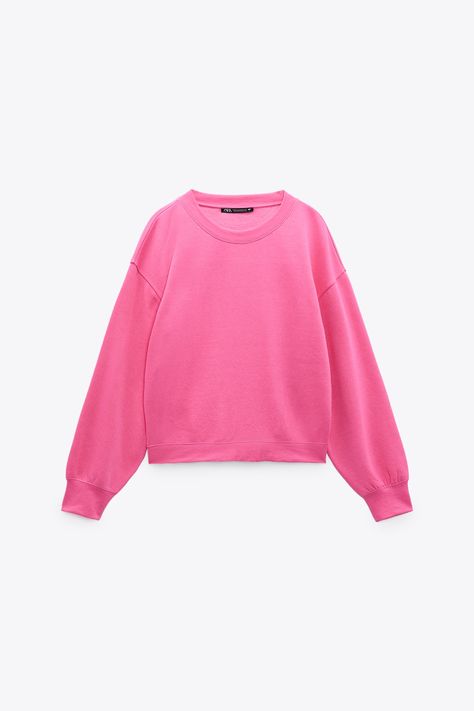 Zara Pink Sweater, Outfit Builder, Basic Clothes, 2024 Wishlist, Clothing Wishlist, Pink Lifestyle, Preppy Clothes, Zara Shirt, Pink Crewneck