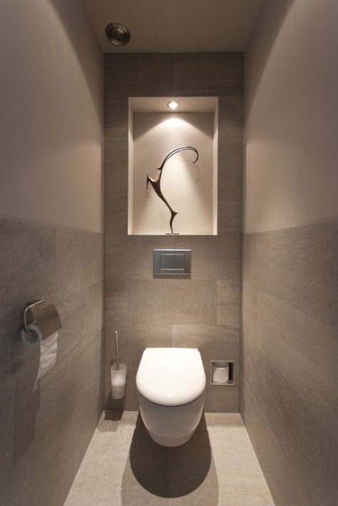 30 Beautiful Small Toilet Design Ideas For Small Space In Your Home | Engineering Discoveries Klein Toilet, Small Toilet Design, Bathroom Recessed Lighting, Small Downstairs Toilet, Beautiful Small Bathrooms, Toilette Design, Home Engineering, Toilet Room Decor, Wc Design