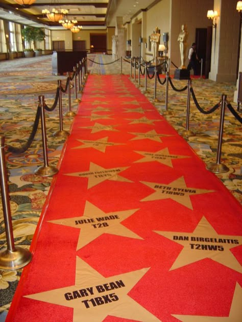 oscar after party theme | Star-studded red carpet to Oscar themed event Oscar Party Decorations, Deco Cinema, Red Carpet Theme, Hollywood Birthday, Hollywood Night, Hollywood Party Theme, Prom Themes, Red Carpet Party, Special Events Decor