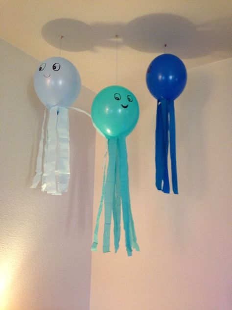 Octonauts Birthday Party, Decoration Creche, Octopus Crafts, Ocean Birthday Party, Bubble Guppies Party, Bubble Guppies Birthday, Ocean Birthday, Ocean Party, Sea Birthday Party