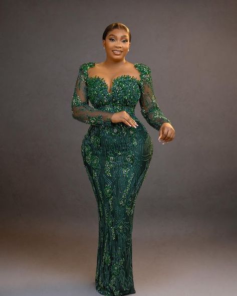 Lace Styles For Wedding Guest, Nigerian Wedding Guest, Latest Lace Styles, Materials Gown Style, Lace Styles For Wedding, Latest Asoebi Styles, Asoebi Style, Unusual Wedding Dresses, Lace Dress Classy