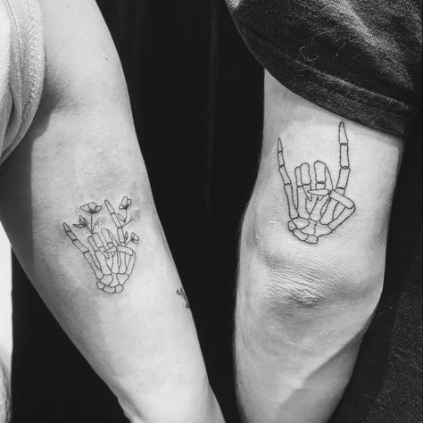 Skeleton Couple Tattoo, Bone Hand Tattoo, Skull Couple Tattoo, Marriage Tattoos, Him And Her Tattoos, Skull Hand Tattoo, Couples Tattoos, Western Tattoos, Couples Tattoo Designs