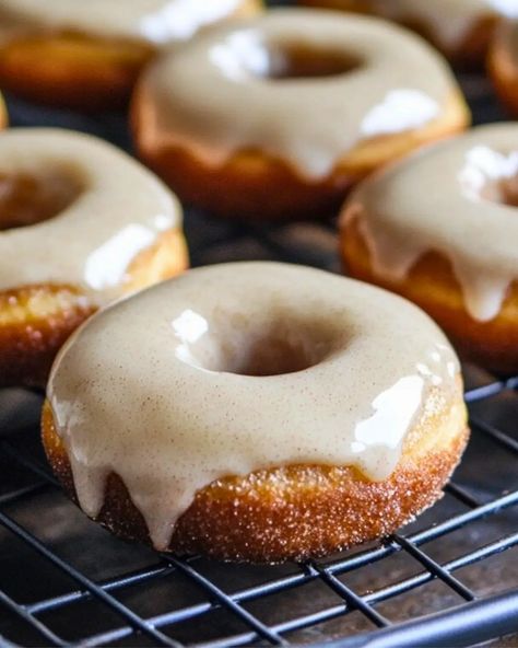 Apple Cider Donut Glaze, Baked Apple Cider Doughnuts With Cinnamon Maple Glaze, Baked Apple Cider Donuts With Cinnamon Maple Glaze, Apple Cider Doughnuts Baked, Homemade Maple Donuts Recipe, Apple Cinnamon Donut, Donut Icing, Apple Cider Donuts Baked, Baked Doughnuts