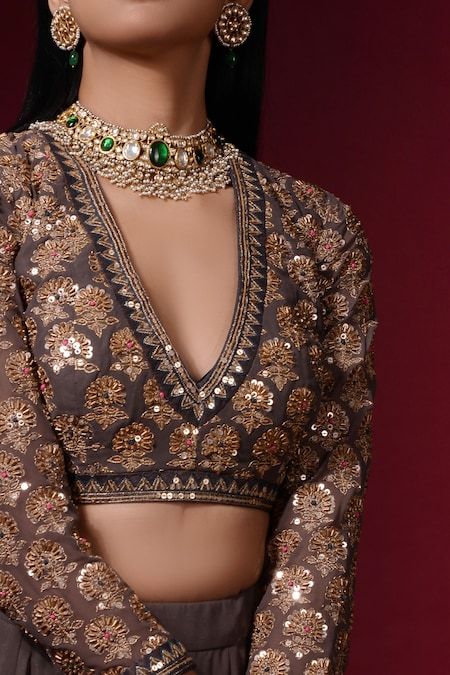 Embroidered Gharara Set Vani Vats, New Saree Blouse Designs, Fashionable Saree Blouse Designs, Lehenga Blouse Designs, Sari Blouse Designs, Indian Saree Blouses Designs, Blouse Designs Indian, Blouse Designs Silk, Elegant Blouse Designs