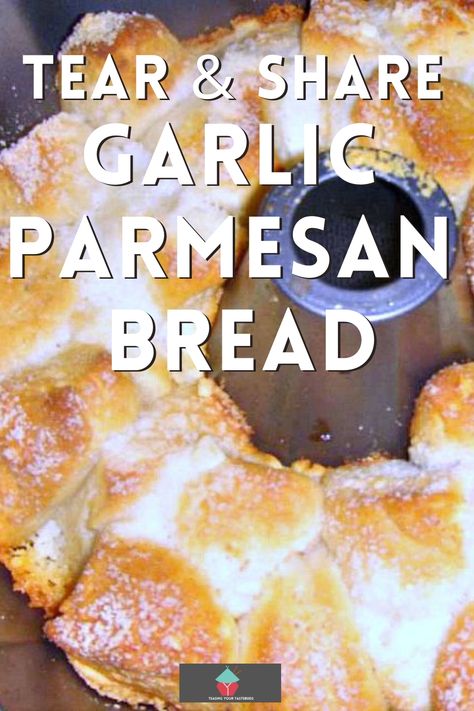 Bundt Pan Garlic Bread, Bundt Pan Bread, Garlic Parmesan Bread, Bundt Pan Recipes, Italian Bread Recipes, Garlic Rolls, Parmesan Bread, Tasty Bread Recipe, Garlic Cheese Bread