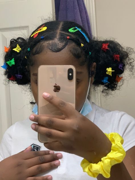 Afro Hairstyles With Accessories, Butterfly Clips Hairstyles Ponytail, Cute Hair Accessories For Black Women, Natural Hair With Butterfly Clips, Rubber Band Hairstyles Natural Hair 2 Puffs, 90s Fashion Butterfly Clips, Cute Hair Clips Hairstyles Short Hair, Butterfly Hair Clips Black Women, Afro Hairstyles With Butterfly Clips