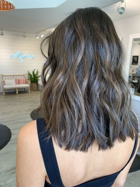 Dark Brown Balayage Hair Medium Length, Short Dark Hair With Babylights, Brown Hair Partial Foil, Collarbone Length Brunette Hair, Short Dimensional Brunette, Shorter Brown Hair, Medium Length Brown Hair Balayage, Dark Brown Short Hair, Highlight Hairstyle