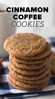 Coffee Cookies Recipe, Resepi Biskut, Cinnamon Cookies, Cinnamon Coffee, Coffee Cookies, Crinkle Cookies, Cinnamon Flavor, Holiday Coffee, Deilig Mat