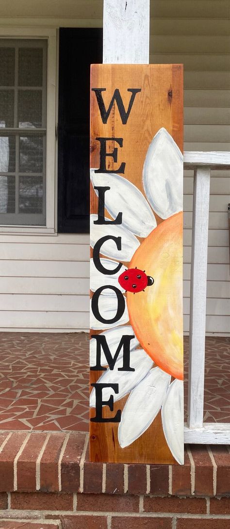 Sunflower And Ladybug, Welcome Signs Front Door, Painted Wooden Signs, Welcome Board, Door Signs Diy, Front Porch Christmas Decor Ideas, Board Painting, Porch Christmas Decor Ideas, Wooden Welcome Signs