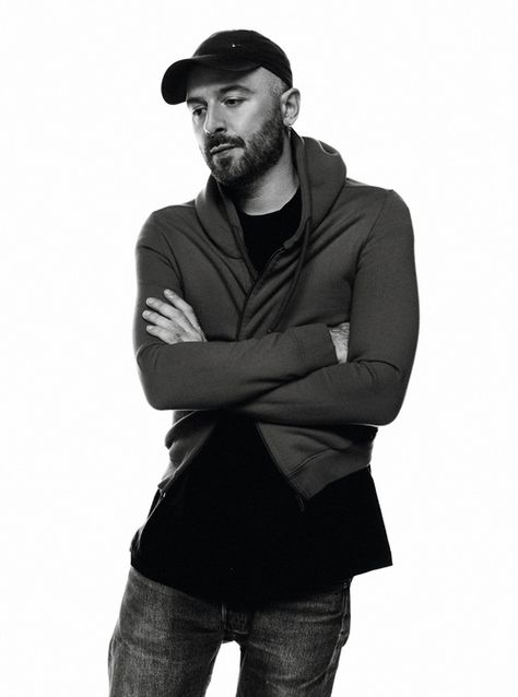 Demna Gvasalia announces Balenciaga's first ever menswear show | Vogue Paris Balenciaga First, Demna Gvasalia, David Sims, Taylor Hill, Modern Wardrobe, Runway Collection, Weekend Wear, Spring Summer 2017, Vogue Paris