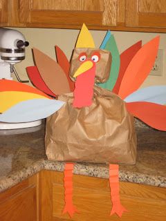 Turkey made from paper bags.. Stuff it full of popcorns or goodies and you can actually "carve" the turkey open.   Good for school Thanksgiving parties Paper Bag Turkey Craft, Turkey Paper Bag, Paper Bag Turkey, Turkey In A Bag, How To Make A Paper Bag, Turkey Crafts, Thanksgiving Preschool, Turkey Craft, Happy Thanksgiving Quotes