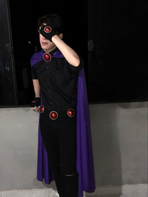 Costume boy, costume idea, boy costume idea, halloween costume, halloween2022 , disfraz para chico, idea de disfraz, disfraz para hombre, raven cosplay, jóvenes titanes disfraz Mens Cosplay Costumes, Raven Outfit Ideas, Male Halloween Costumes Aesthetic, Men’s Cosplay, Halloween Costumes Men 2023, Ravena Costume, Halloween Costume Men Aesthetic, Men Costume Ideas Halloween, Halloween Costumes Men Ideas