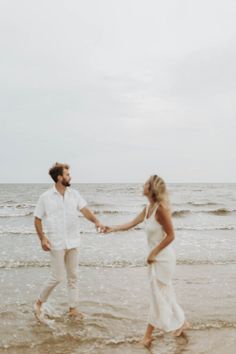 Beach Wedding Engagement Photos, Engagement Photos At Beach, Casual Couples Photos, Beach Photoshoot Ideas Couples, Dreamy Couples Photography, Couple Poses Casual, Couples Beach Photoshoot Outfits, Couple Beach Pictures Photo Poses, Engagement Photos Outfits Beach