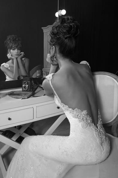 Open Back Wedding, Open Back Wedding Dress, Back Wedding Dress, Backless Wedding, Glam Wedding, Backless Wedding Dress, Olivia Palermo, Pretty Wedding, Lace Wedding Dress