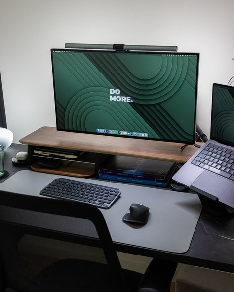 Do More Wallpaper, Clean Desk Setup, Clean Desk, Desk Setups, Desk Inspiration, Workspace Inspiration, More Wallpaper, Desk Setup, Office Inspiration